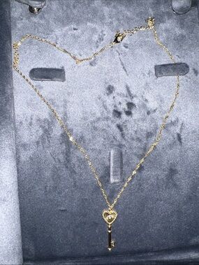 Gold Heart Key Pendant Necklace - Women Jewelry